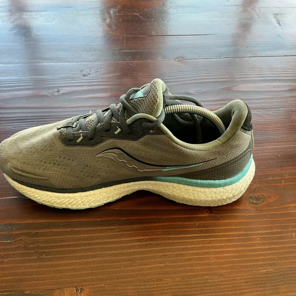 Saucony Triumph 19 Womens Shoes Size 11W Gray Running Walking Athletic Sneakers - Picture 3 of 14